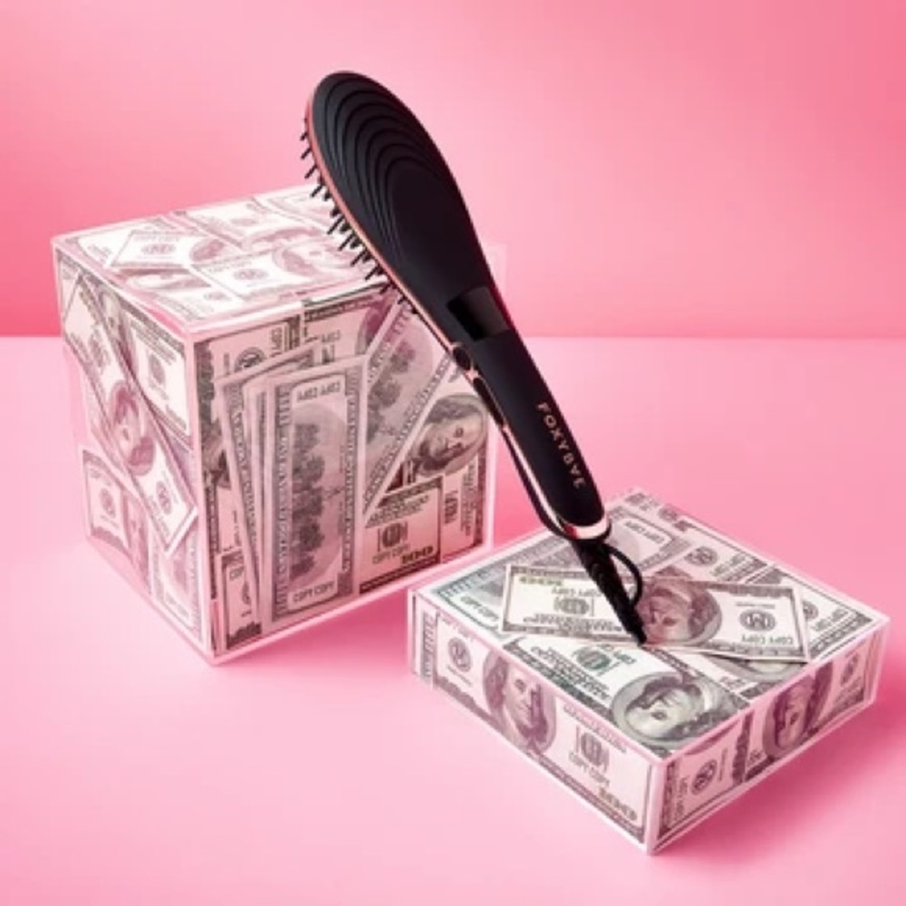 FoxyBae hair ceramic Rose Gold Straightening Brush